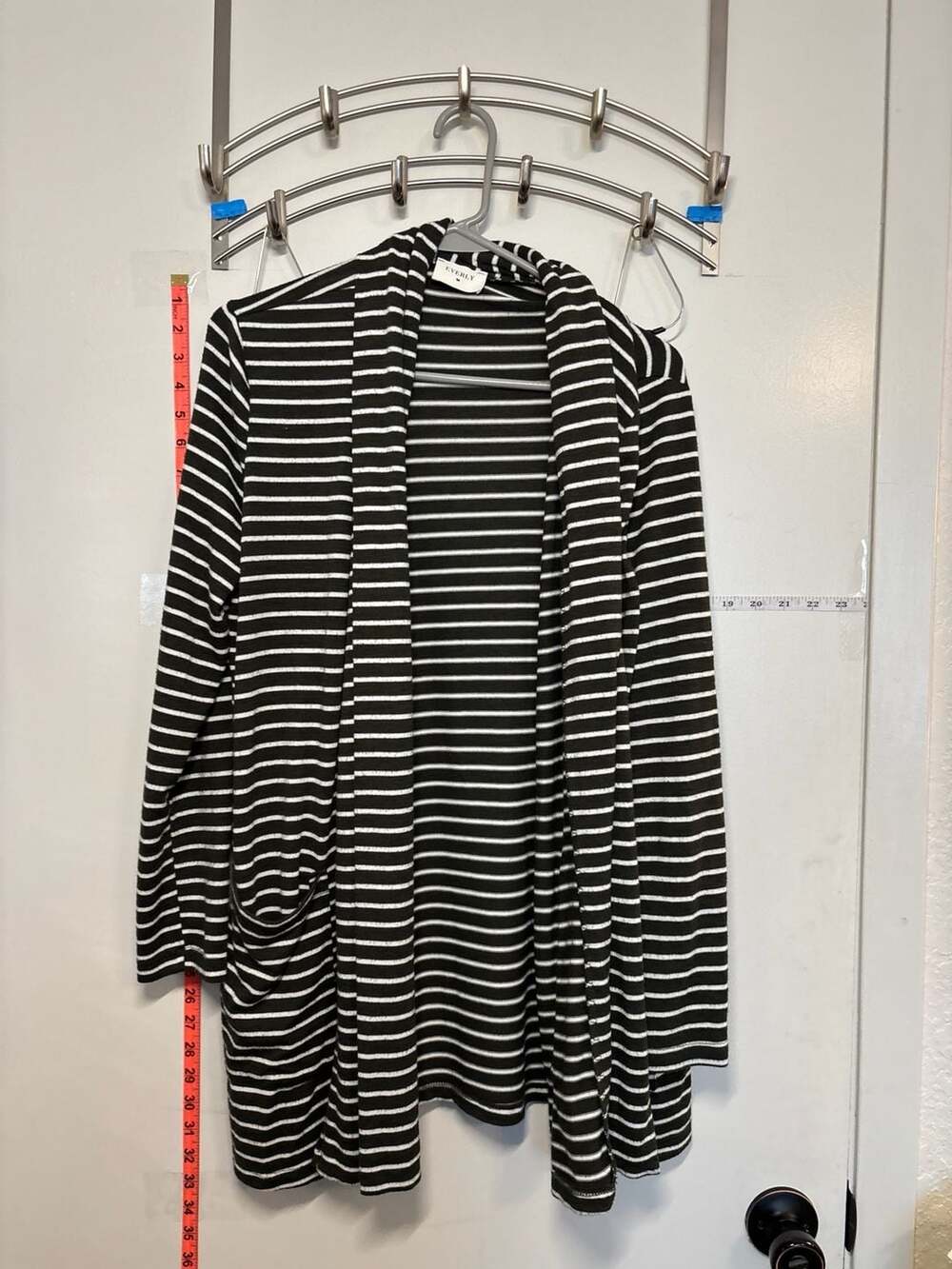 L: Everly green and White Striped Open Front Longline Cardigan sm